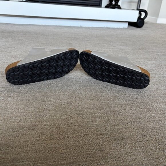 Birkentstock Women's Arizona Birko Sandals in Perfect Condition - Picture 7 of 7